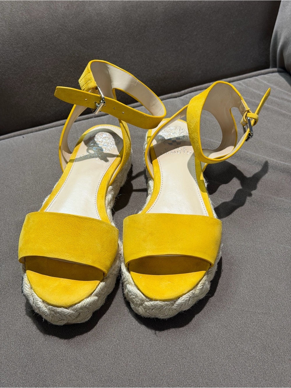 Vince Camuto “Defina” Sandals Size 6.5